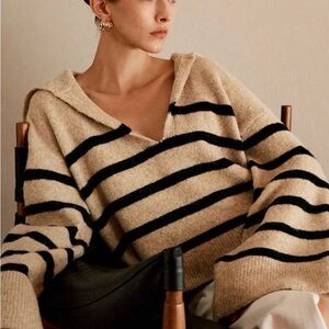COMMENSE V-Neck Sweater in Tan and Black Stripes